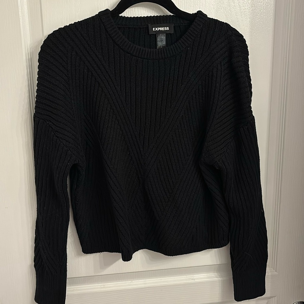 Simple black express cable knit sweater - size XS fits like a medium